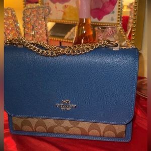 Coach Klare Crossbody In Signature Canvas🤎💙